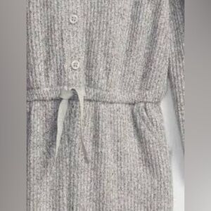 NWT GAP light grey soft spun ribbed jumpsuit for toddlers (size 3T)